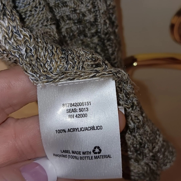 Basic Edition Sweater Cover Up 3/4 length sleeves - Picture 3 of 5